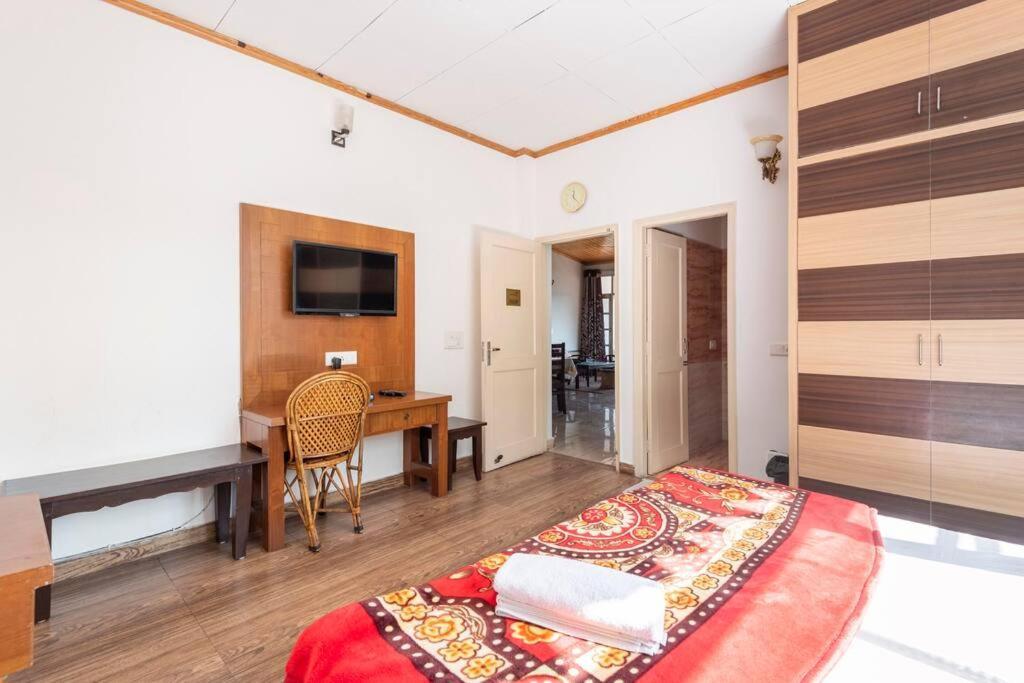 Kasauli Edge Apt With Balcony Εξωτερικό φωτογραφία