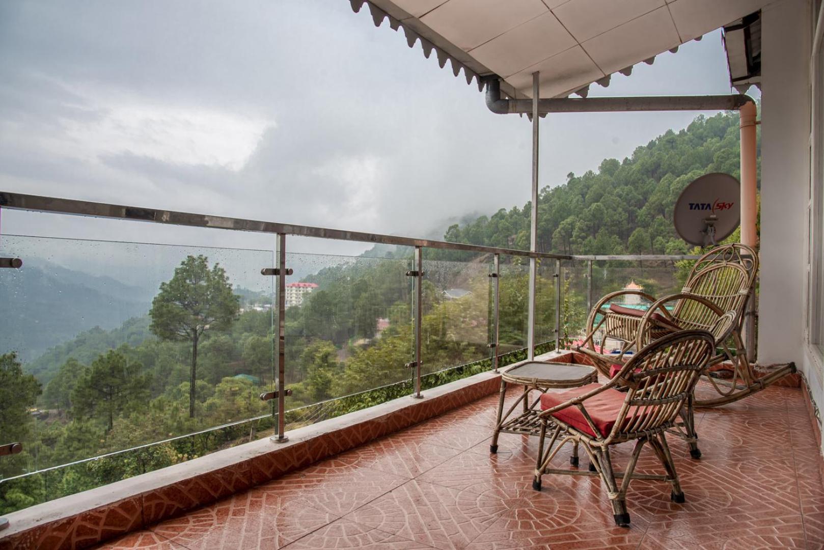 Kasauli Edge Apt With Balcony Εξωτερικό φωτογραφία